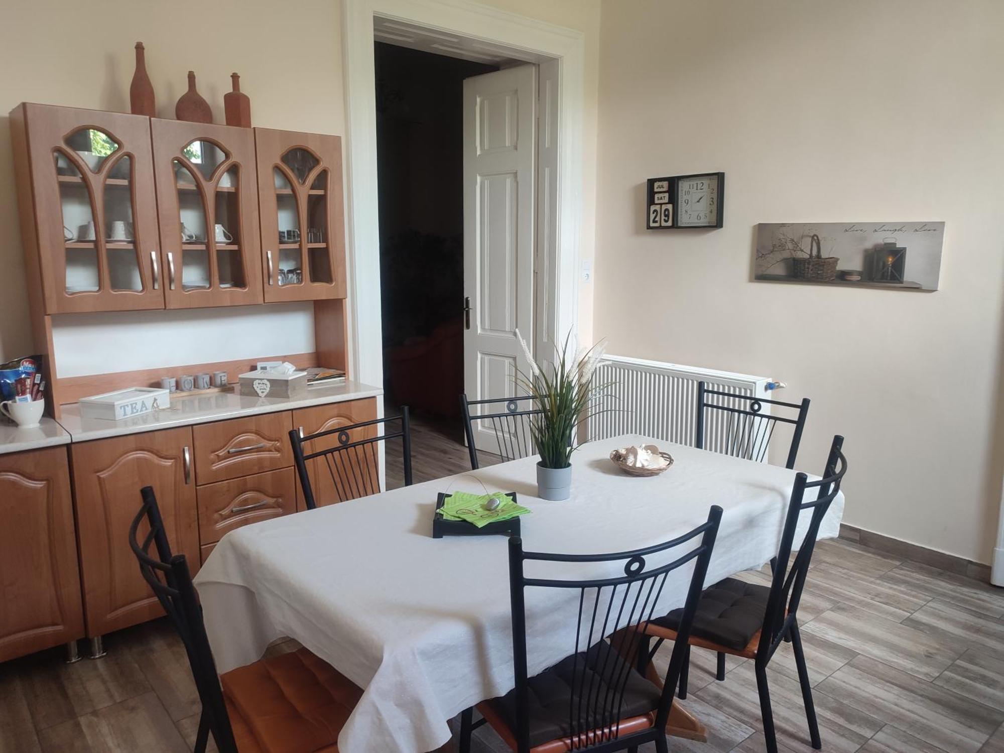 Szent János Apartman Makó Esterno foto
