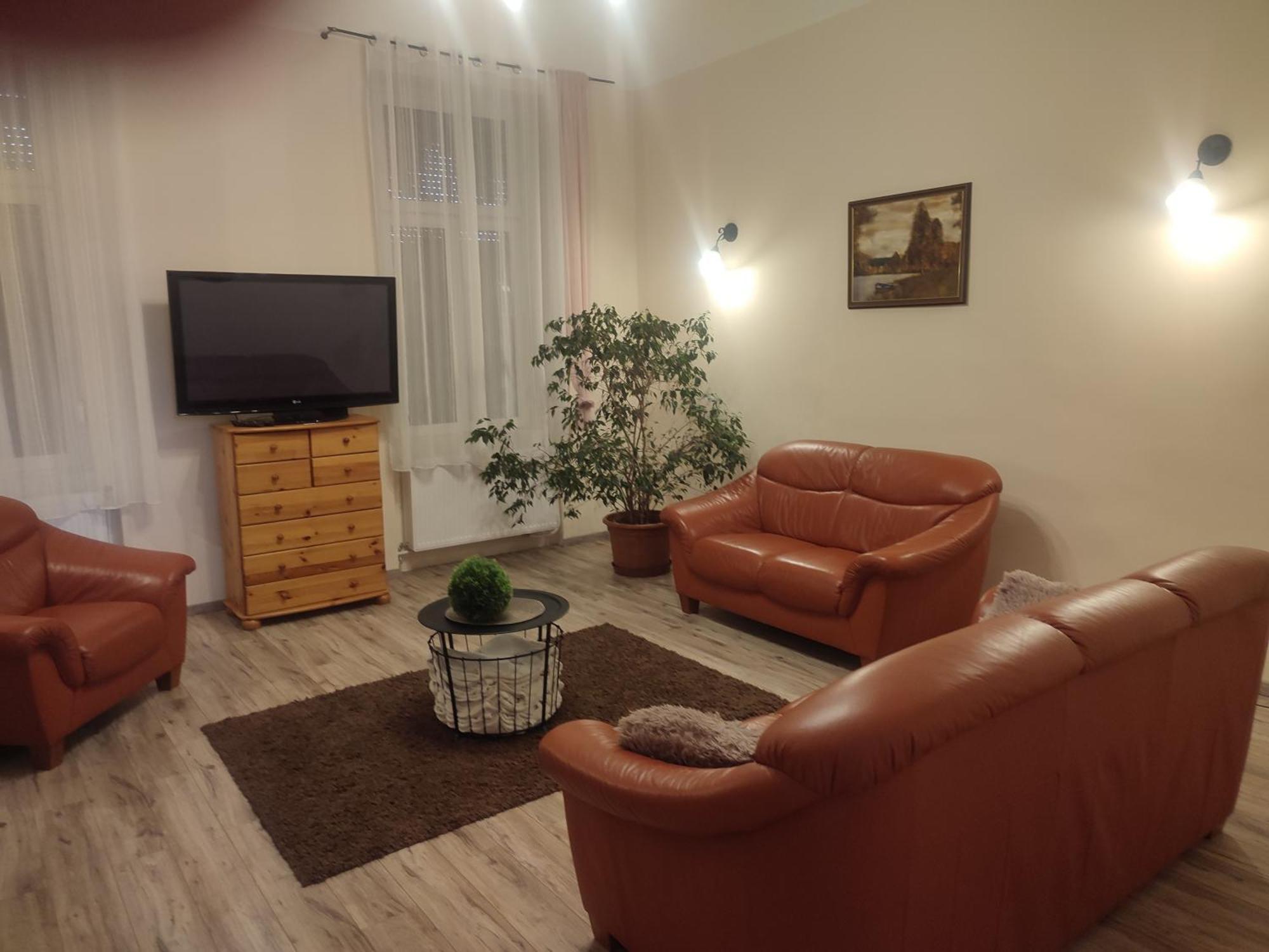 Szent János Apartman Makó Esterno foto
